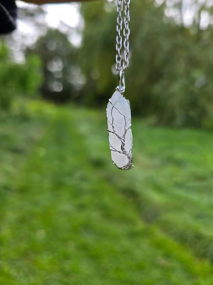 The Tree of Life Necklace with rock crystal – Elegant and symbolic jewellery