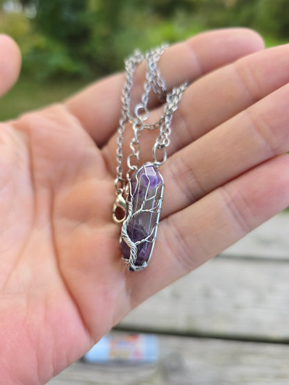 Tree of Life Necklace with Amethyst – Elegant and Symbolic Jewelry